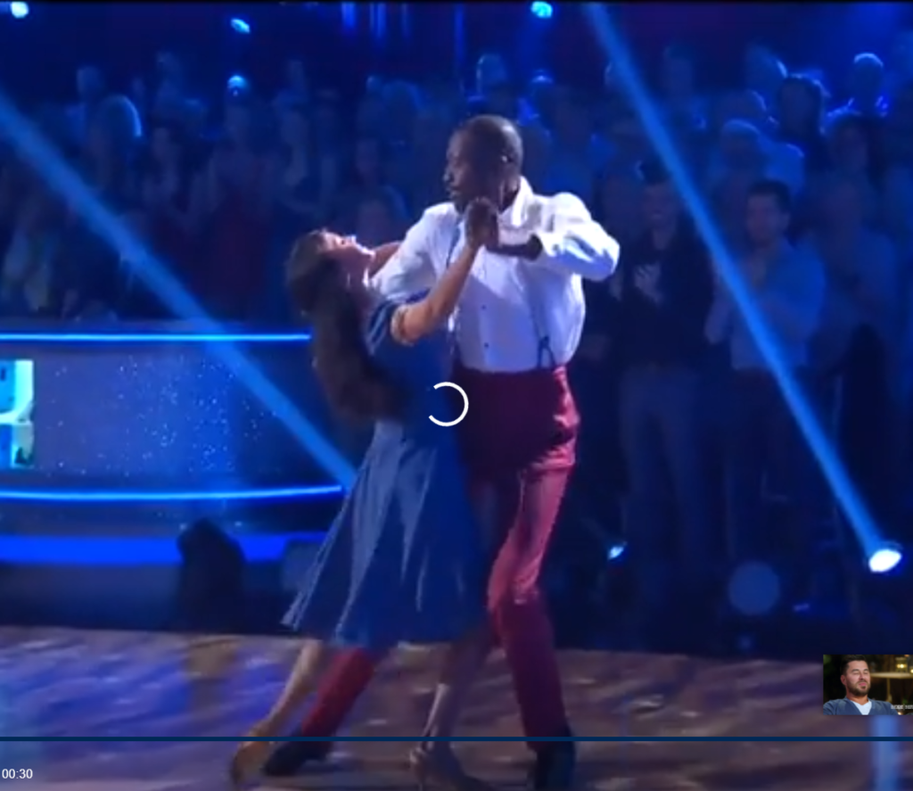 Sur Curtly on 10s DWTS